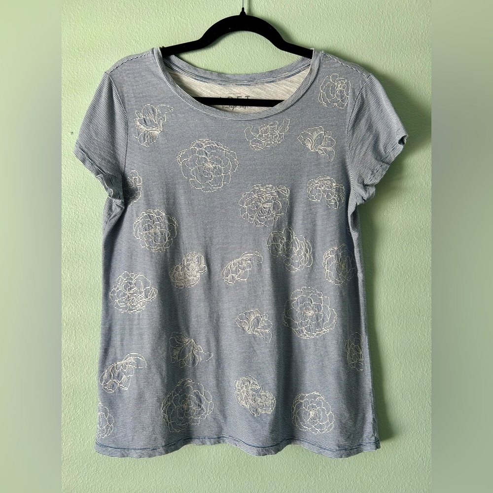 Loft Women’s T Shirt Sz Small Vintage Soft Striped Short Sleeve Floral Design
